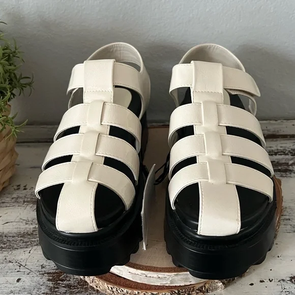 NEW Women's Y2K Lug Sole Fisherman Cage Sandals Fit As Size 9 EU 38 Bershka NWT - Picture 7 of 14